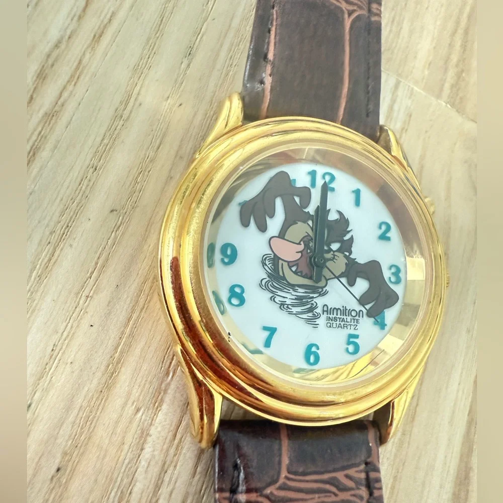Vintage Armitron Warner bros looney tunes Taz brown leather watch NEW BATTERY
